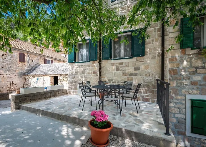 Kuca Za Odmor Pancona & Free Parking بوستيرا