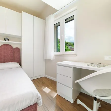 Kuca Za Odmor Pancona & Free Parking Postira